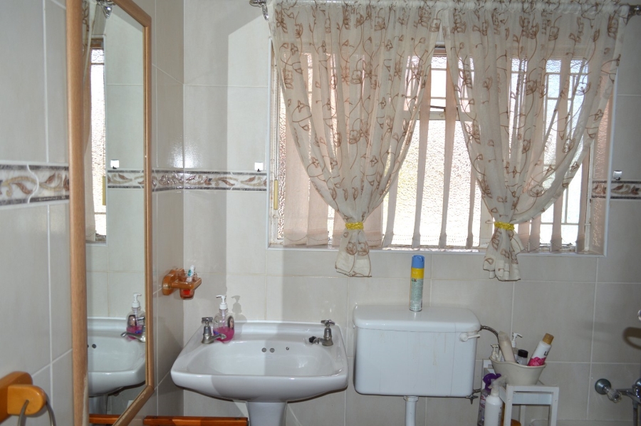 4 Bedroom Property for Sale in Wilkeville North West